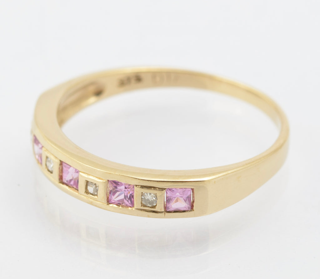 Vintage 9ct Yellow Gold Half Eternity Ring With Natural Pink Topaz & Diamonds (B2664)