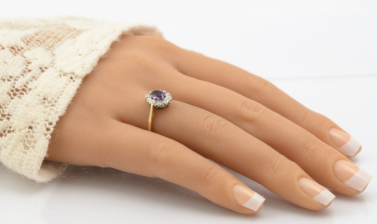 Vintage 9ct Gold & Natural Amethyst Ring With Diamond Halo UK Size N (B2665)