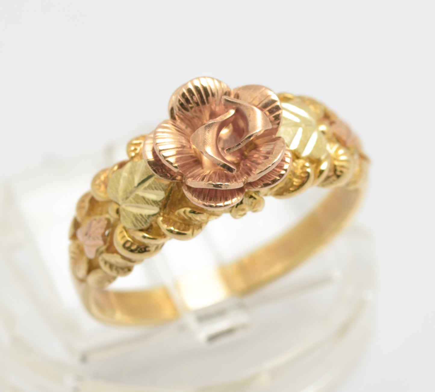 Black Hills 10K Tri Coloured Gold Ring Flower & Leaves Original Box/Certificate (C2675)