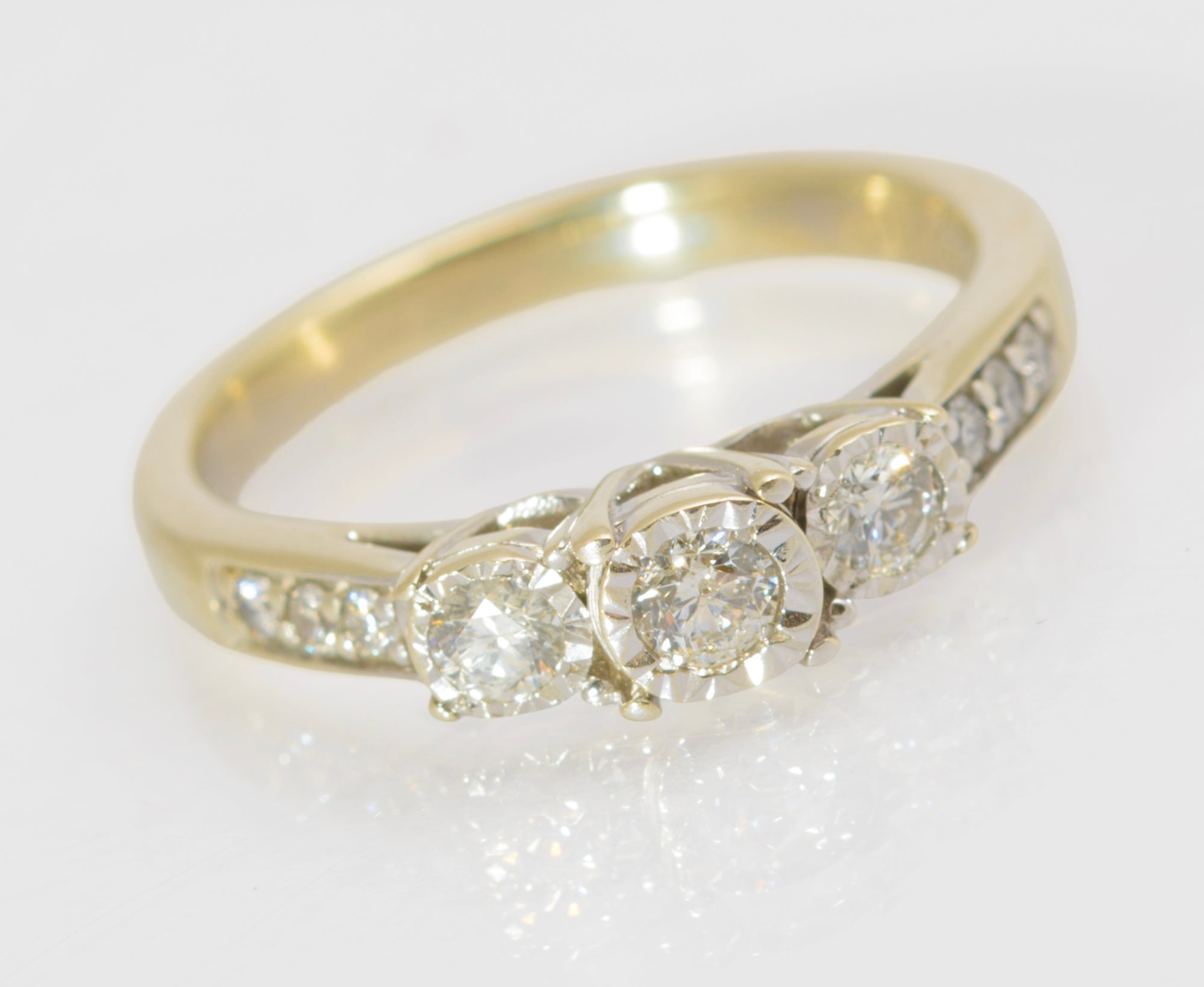 Vintage 9ct Gold & 0.33TCW Natural Diamond Engagement Ring Hallmarked Size K (C2679)