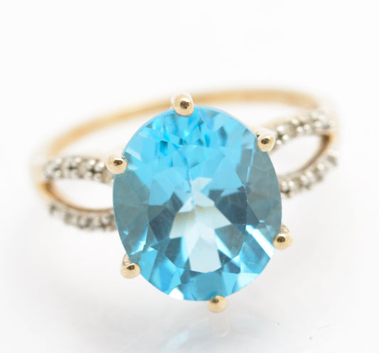 10K Gold Dress Ring With Large 6.5 Carat Natural Blue Topaz & Diamond Shoulders (C2691)