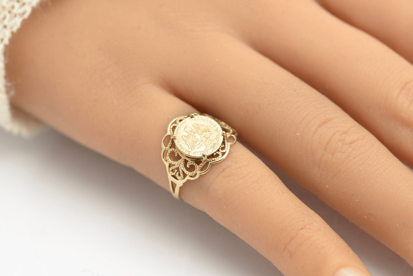 Vintage 9ct Gold Filigree Mount Ring With Mexican Gold Eagle Coin c.1980's (C2692)