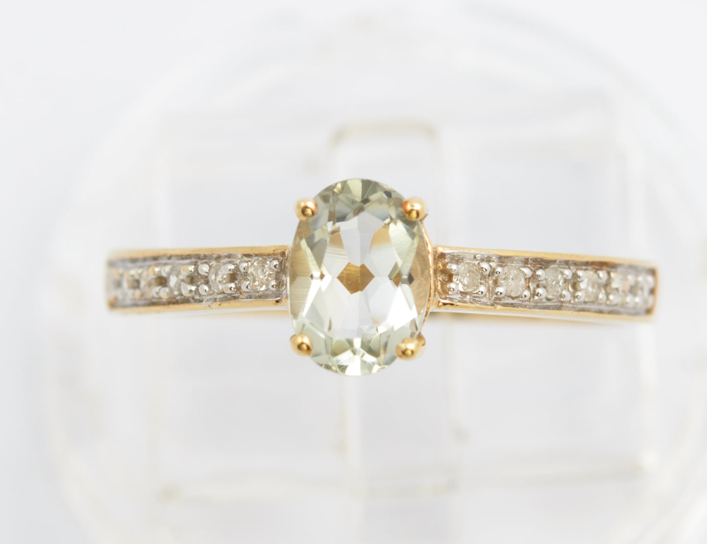 Vintage 9ct Gold & Aquamarine Gemstone Ring With Diamond Shoulders Size O (C2694)