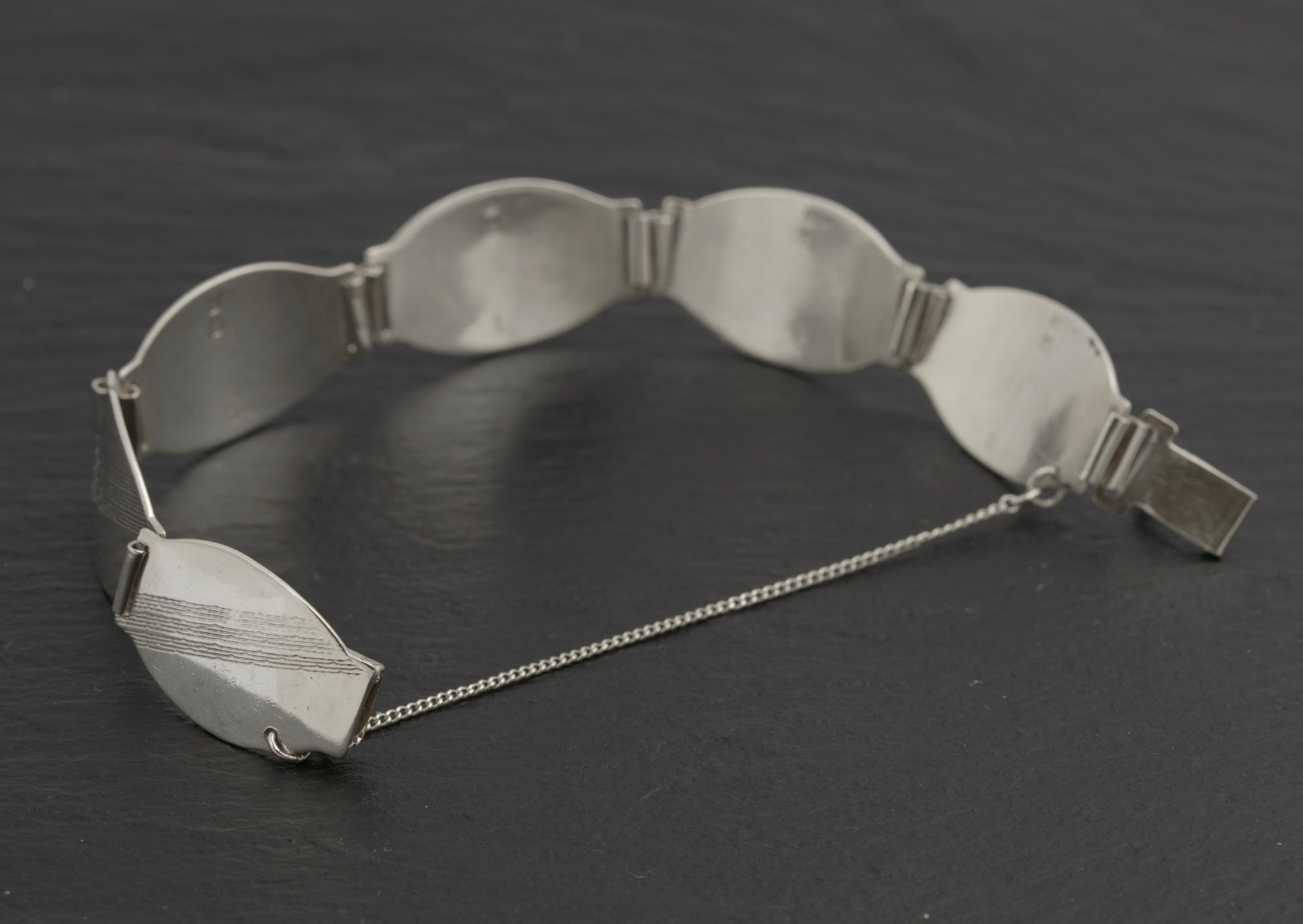 Vintage Art Deco Sterling Silver Panel Bracelet London Hallmark 1945 - 17cm (C2700)