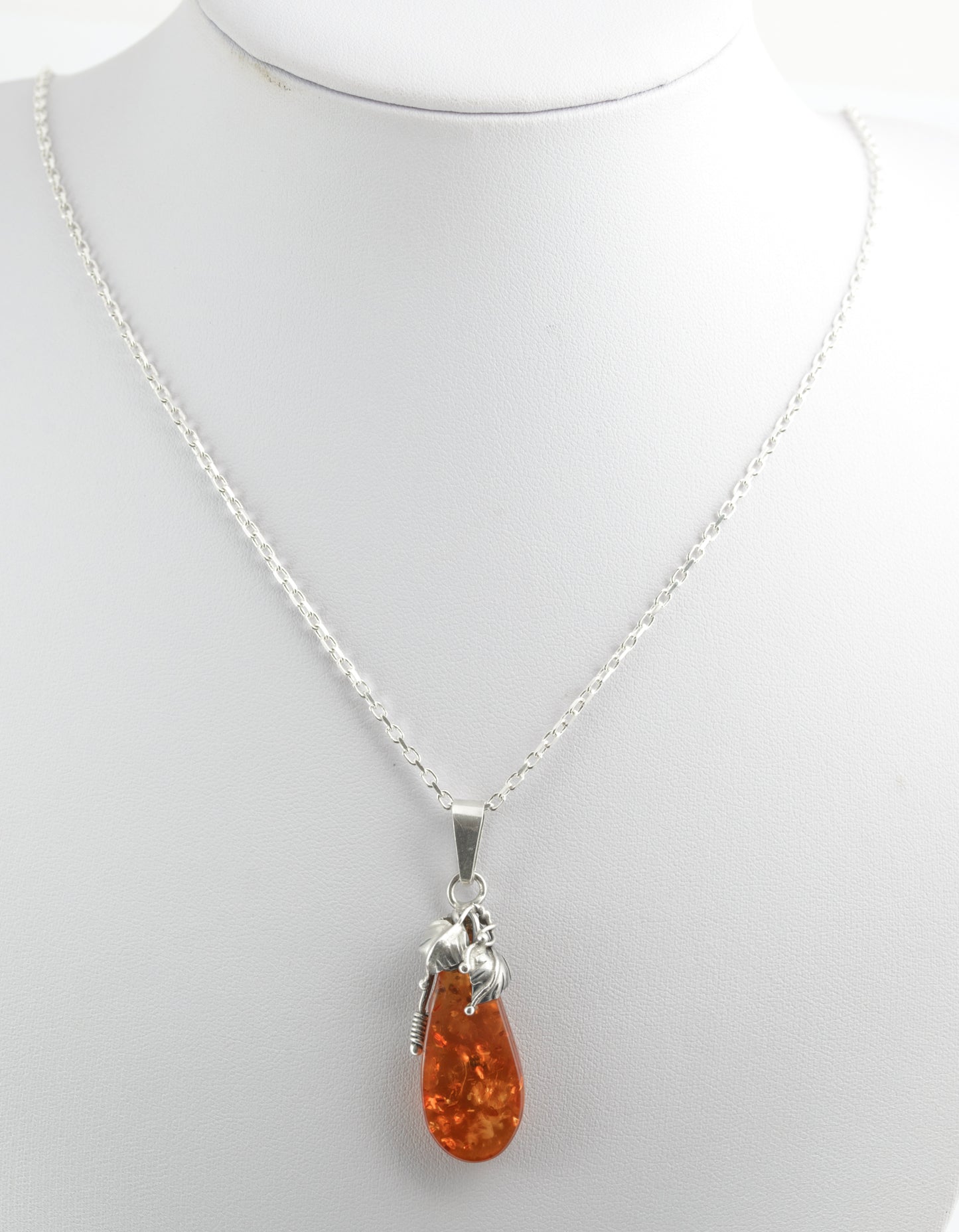 Vintage 925 Sterling Silver Amber Pendant & Chain Necklace Handmade 1980's (C2701)
