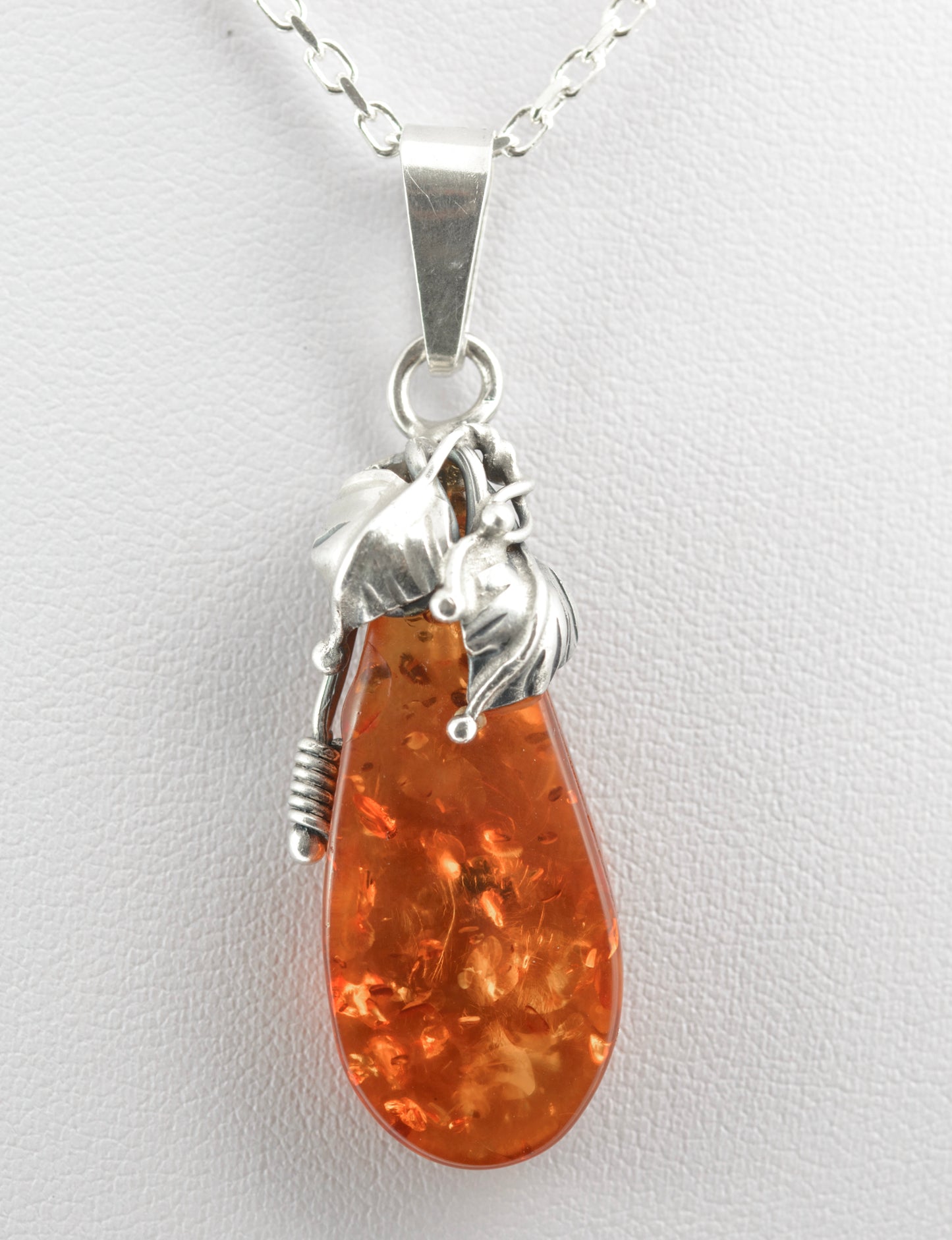 Vintage 925 Sterling Silver Amber Pendant & Chain Necklace Handmade 1980's (C2701)
