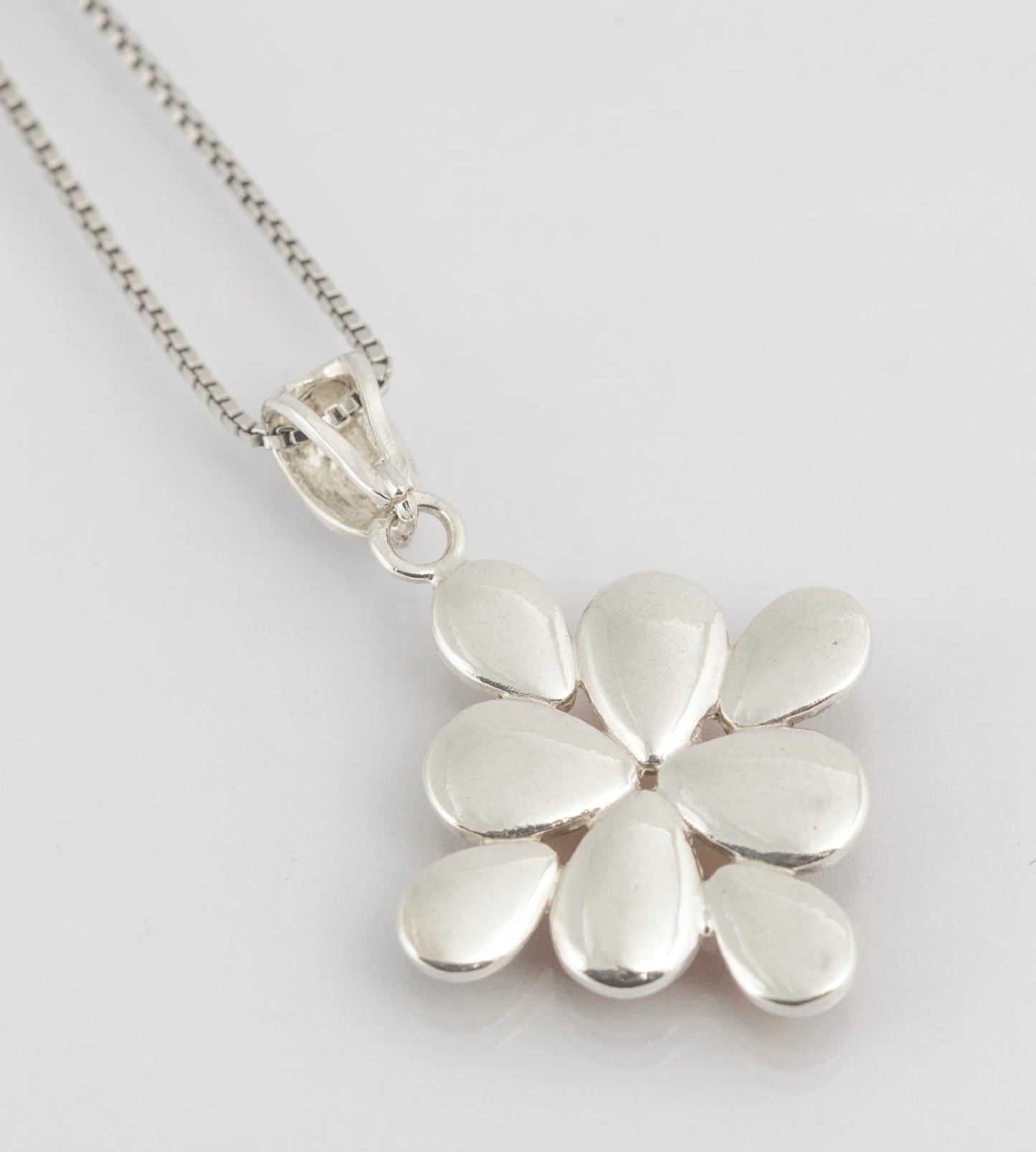 Vintage Sterling Silver & Natural Amber Pendant Necklace On Box Chain (C2702)