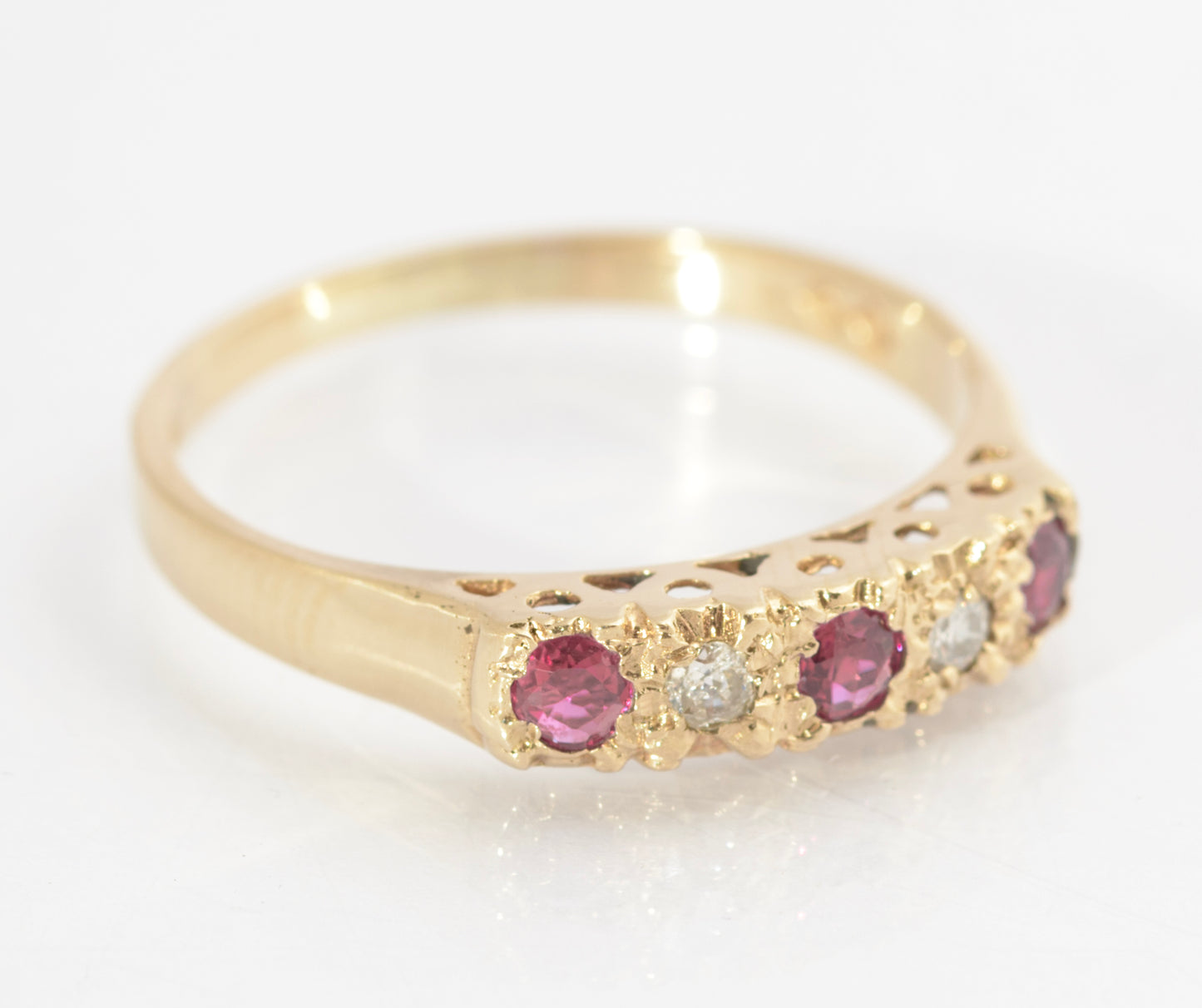Vintage 9ct Gold Ring With Natural Diamond & Ruby 5 Gem Line UK Size N1/2 (C2715)
