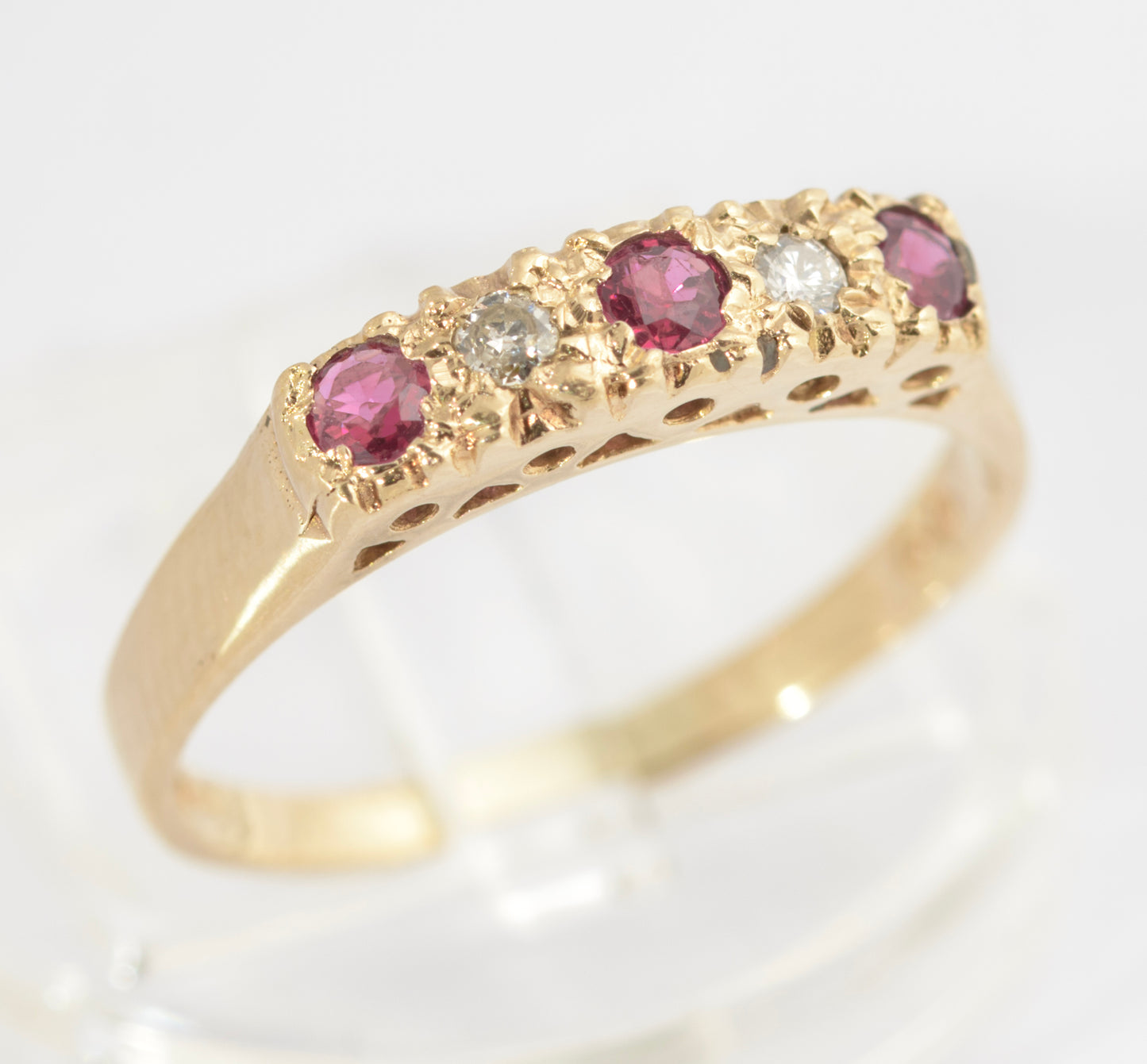 Vintage 9ct Gold Ring With Natural Diamond & Ruby 5 Gem Line UK Size N1/2 (C2715)