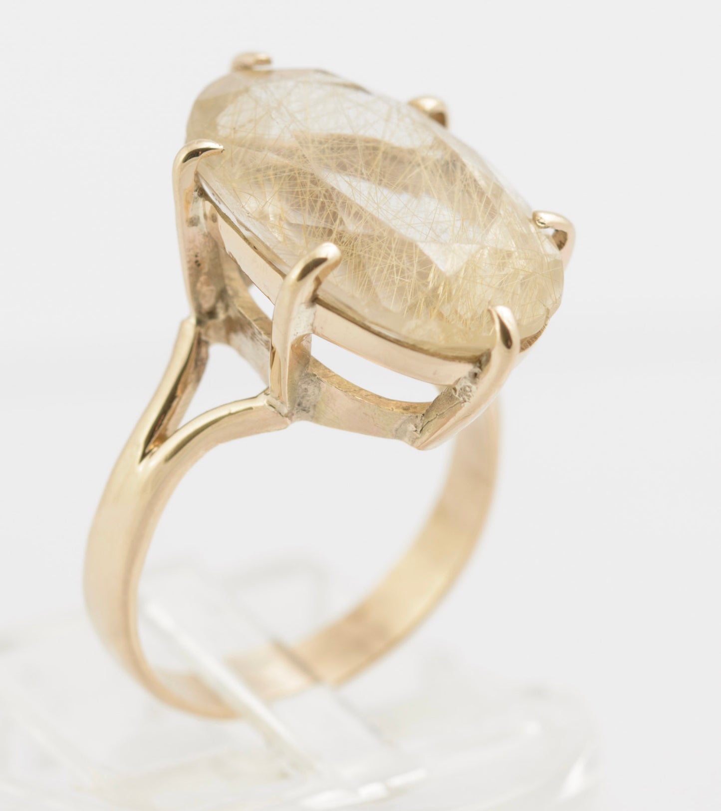 Vintage 9ct Gold Ring With Venus Hair Pale Lemon Citrine Gem Handmade c.1980's (C2723)