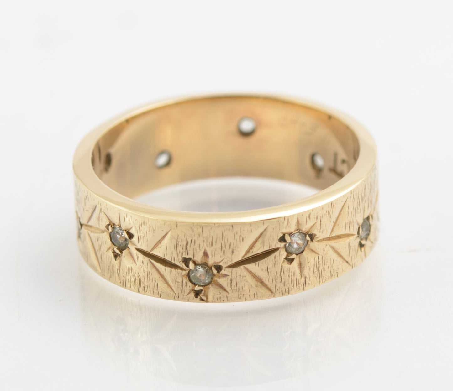 Vintage 9ct Gold & Rock Crystal Quartz Textured Band / Wedding Ring c.1970's (C2724)