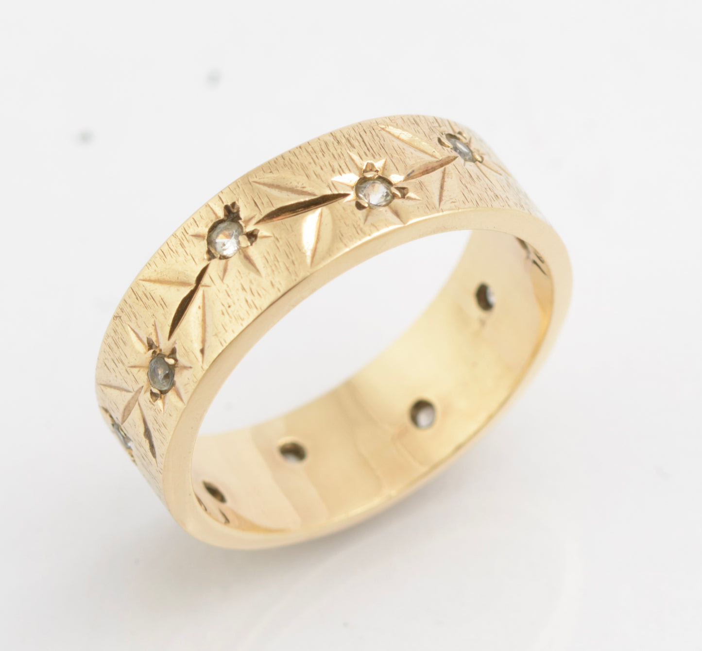 Vintage 9ct Gold & Rock Crystal Quartz Textured Band / Wedding Ring c.1970's (C2724)