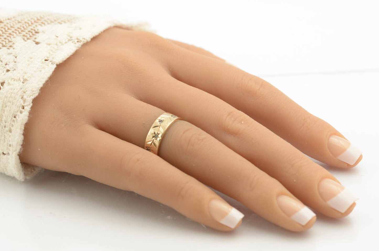 Vintage 9ct Gold & Rock Crystal Quartz Textured Band / Wedding Ring c.1970's (C2724)