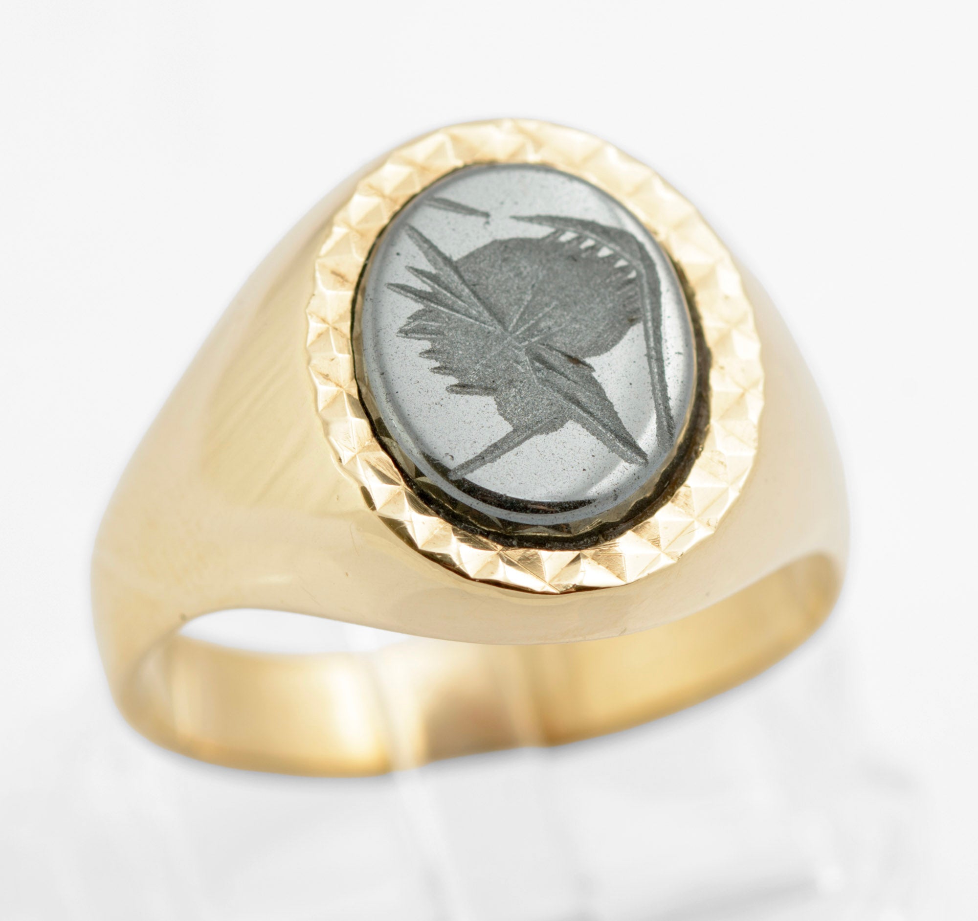Vintage 9ct Gold Men's Signet Ring Hematite Centurion Engraved Cabochon UK S1/2 (C2726)