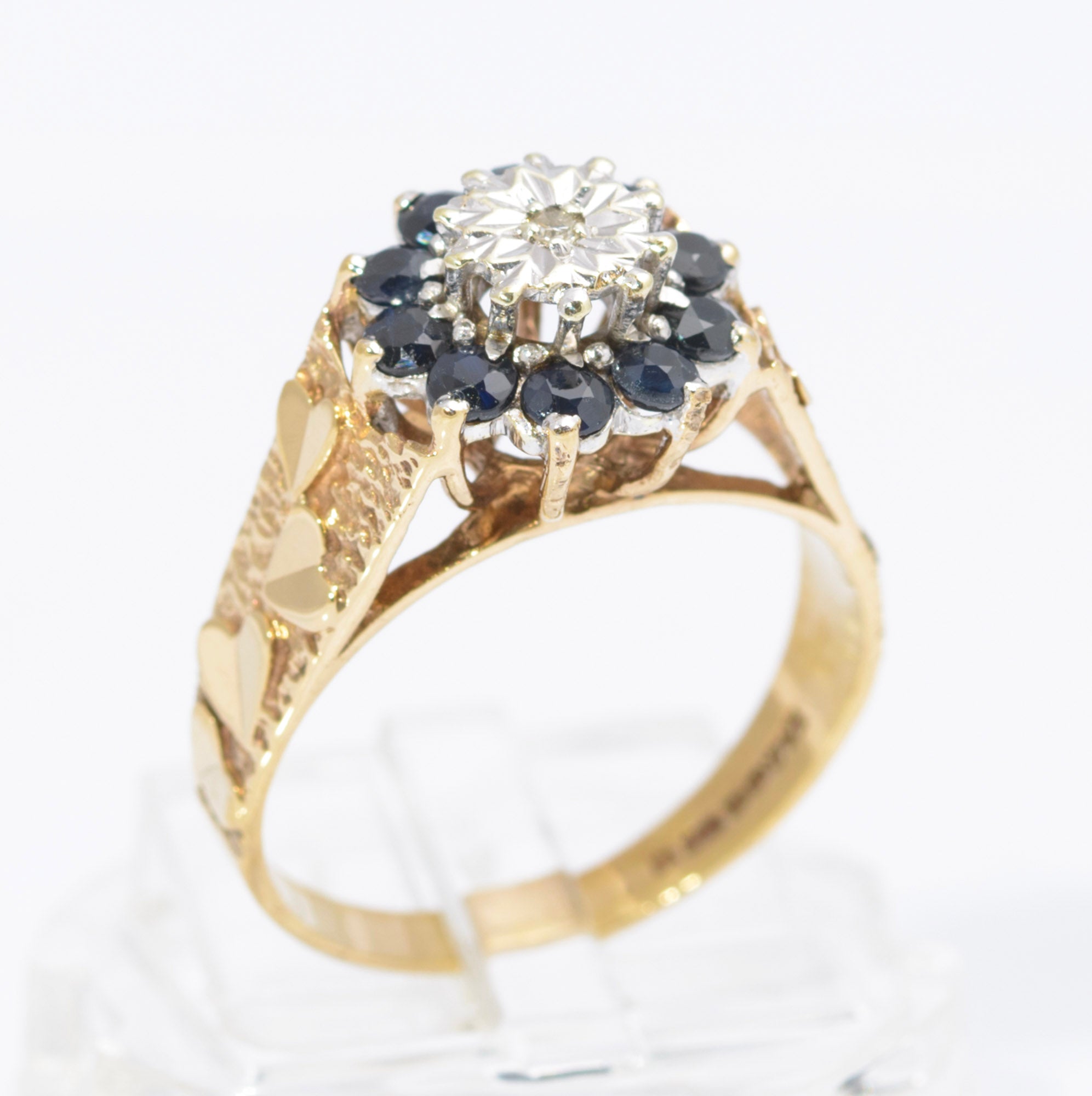 Vintage 9ct Gold Natural Sapphire & Diamond Ring | Heart Shaped Shoulders | Size P | C2730