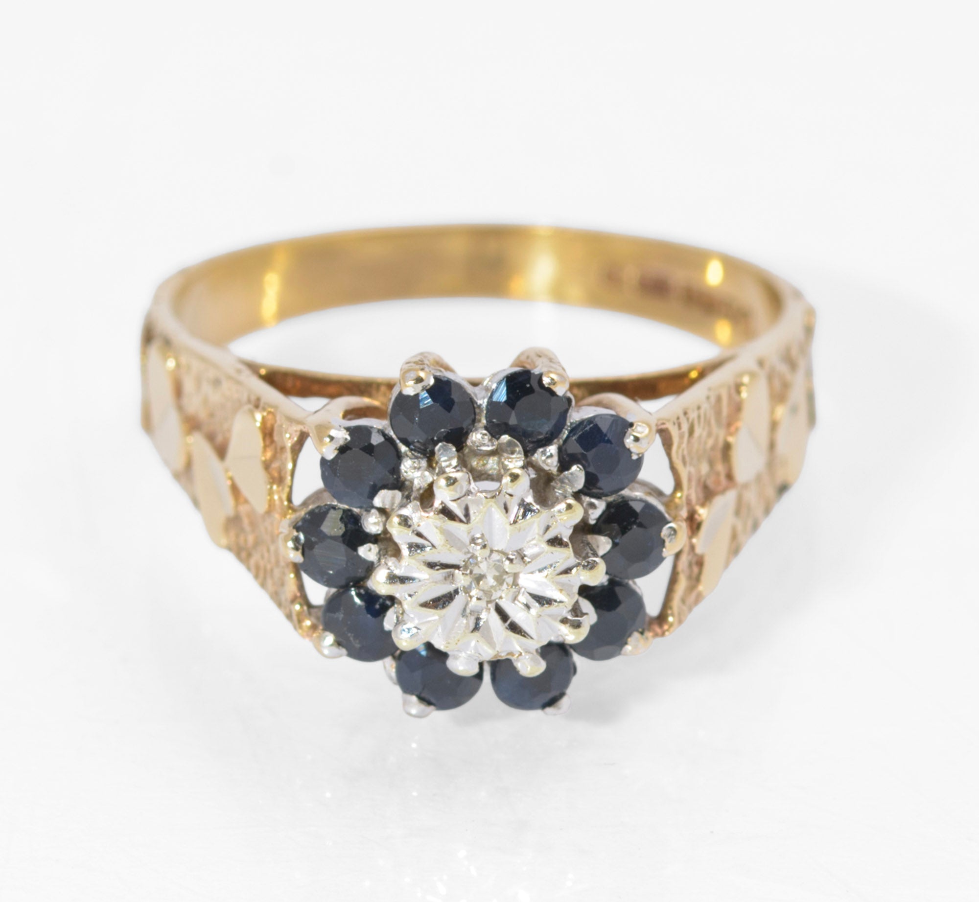 Vintage 9ct Gold Natural Sapphire & Diamond Ring Heart Shaped Shoulders Size P (C2730)