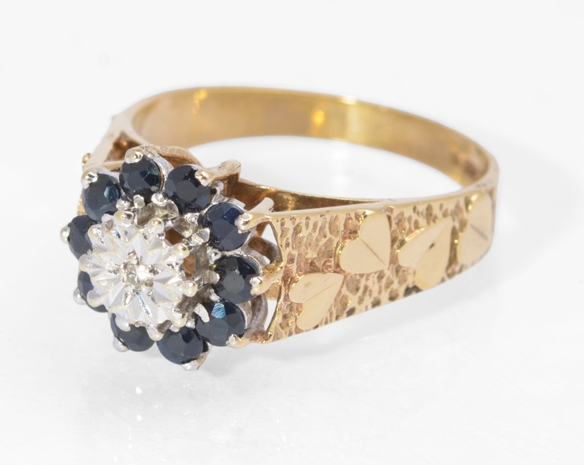 Vintage 9ct Gold Natural Sapphire & Diamond Ring | Heart Shaped Shoulders | Size P | C2730