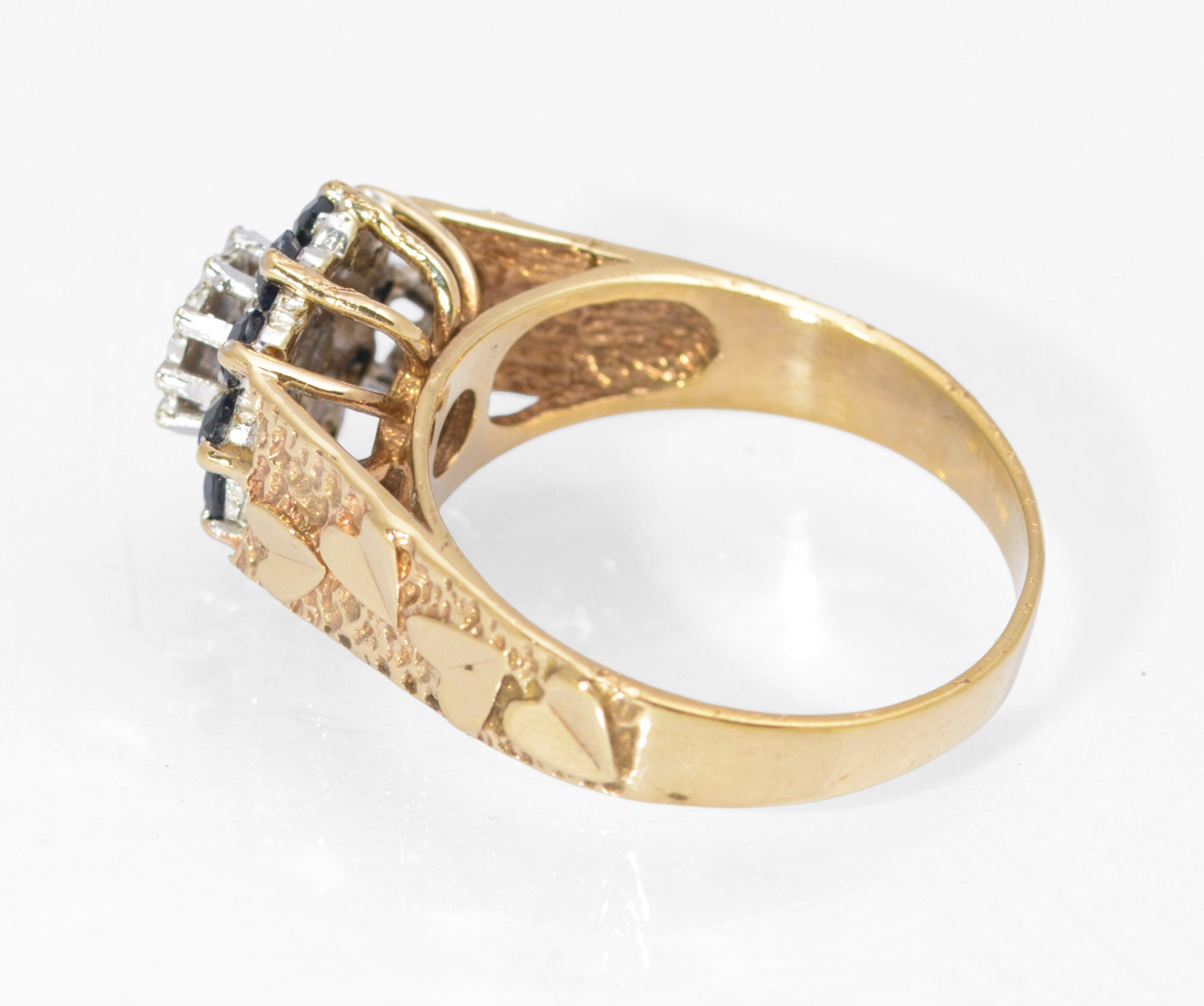Vintage 9ct Gold Natural Sapphire & Diamond Ring | Heart Shaped Shoulders | Size P | C2730