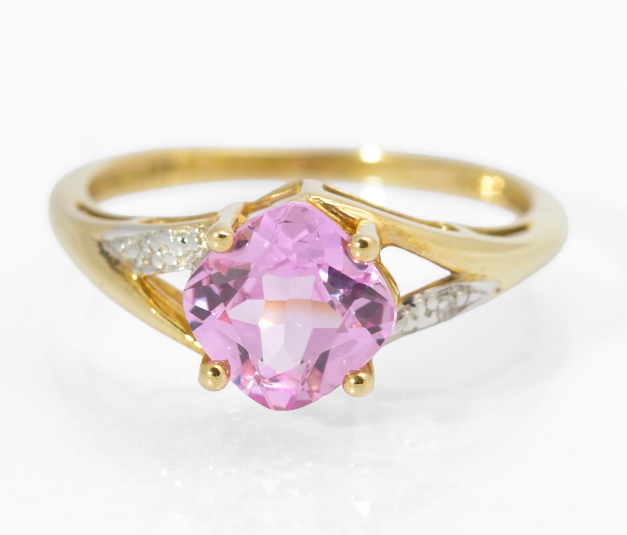 10K Gold Ring With 1.4 Carat Square Cushion Cut Pink Sapphire & Diamond Shoulders (C2734)
