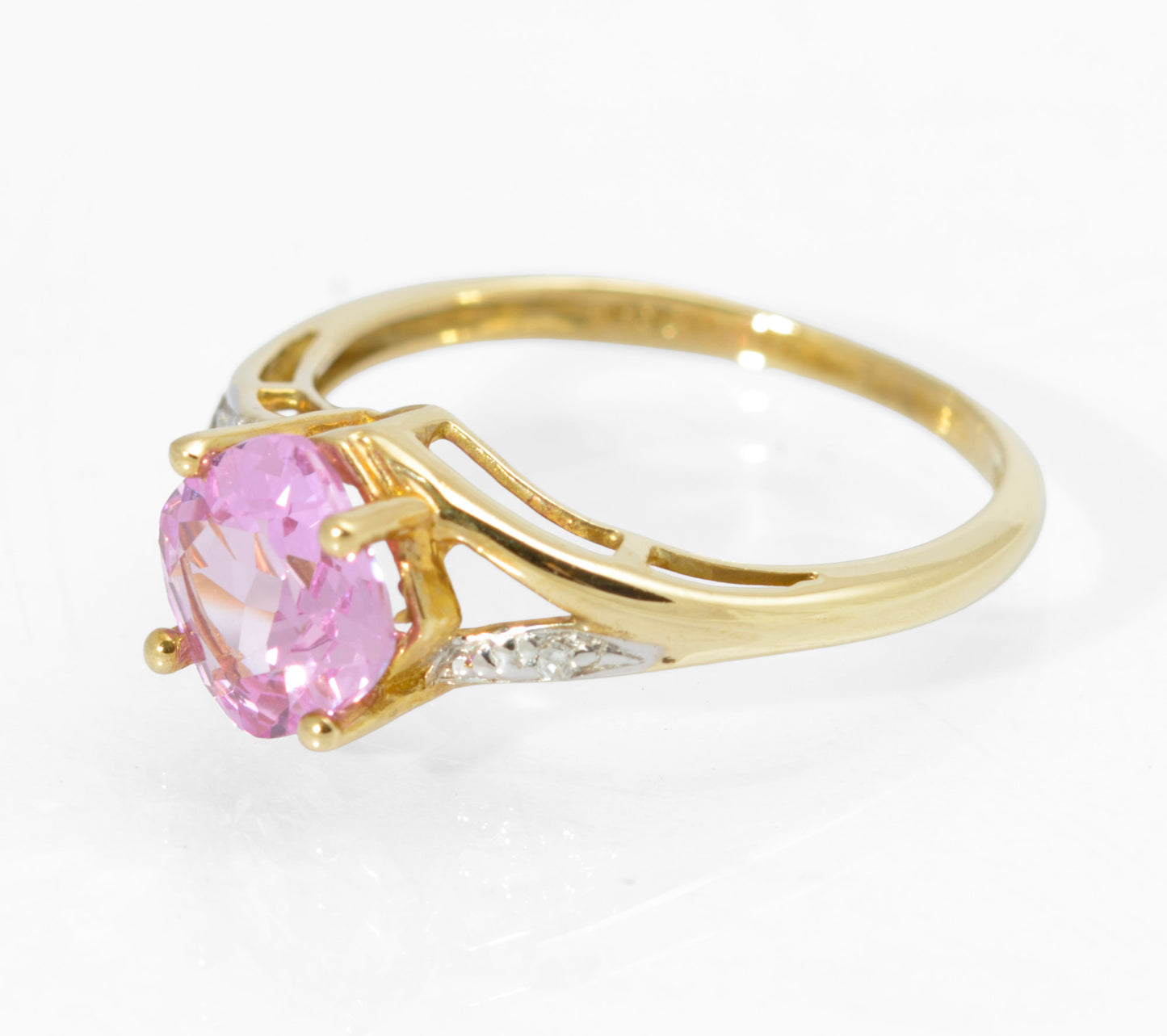 10K Gold Ring With 1.4 Carat Square Cushion Cut Pink Sapphire & Diamond Shoulders (C2734)