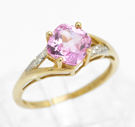 10K Gold Ring With 1.4 Carat Square Cushion Cut Pink Sapphire & Diamond Shoulders (C2734)