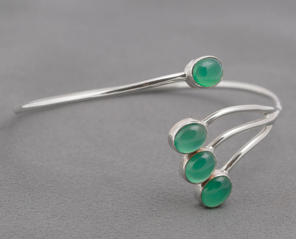 Vintage 925 Sterling Silver & Green Chrysoprase Cabochon Bangle Bracelet (C2739)