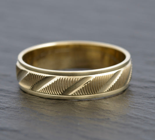 Vintage 9ct Gold Band Ring Optical Effect Design Sheffield Hallmark UK Size O (C2742)