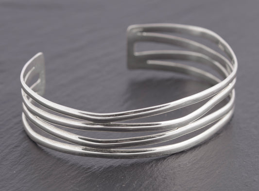 Vintage Sterling Silver Handmade Mexican Wave Form Bangle Bracelet (C2746)