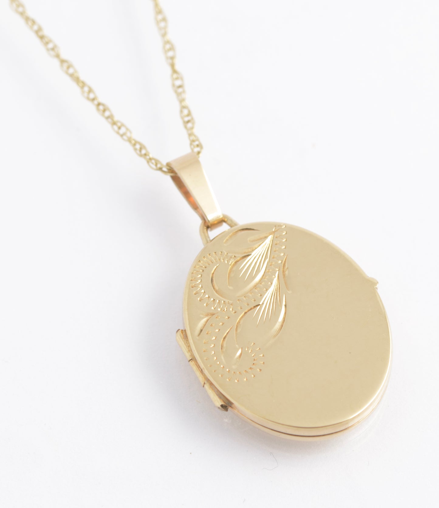 Vintage 9ct Gold Photo Locket Pendant & Chain Necklace Hallmarked 1988 (C2748)