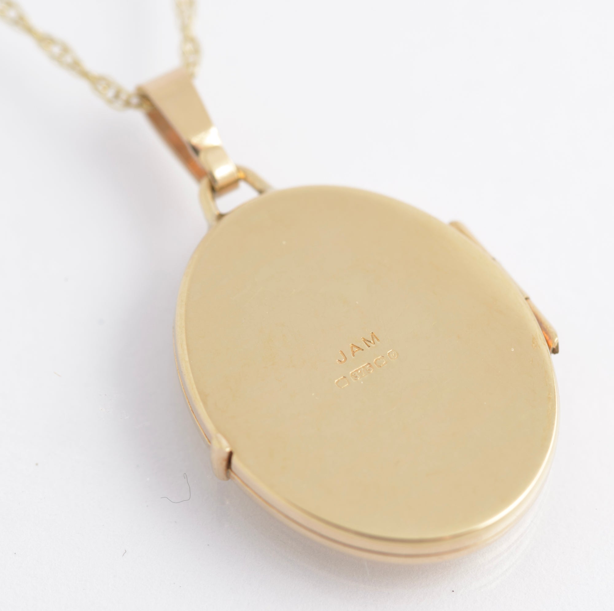 Vintage 9ct Gold Photo Locket Pendant & Chain Necklace Hallmarked 1988 (C2748)