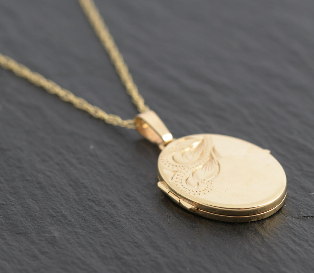 Vintage 9ct Gold Photo Locket Pendant & Chain Necklace Hallmarked 1988 (C2748)