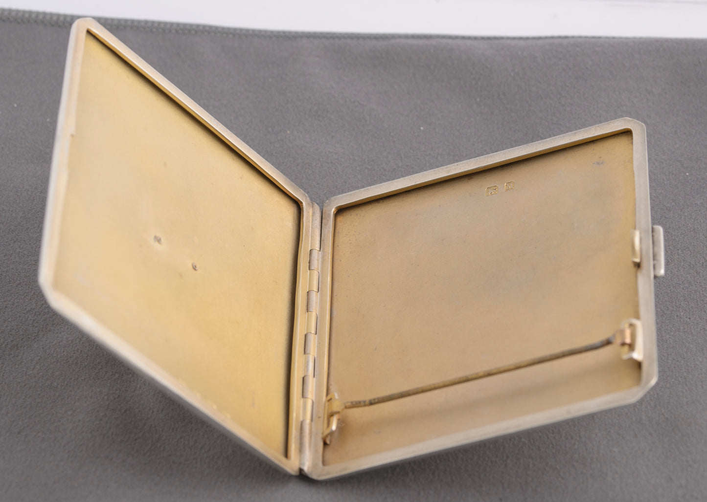 Sterling Silver & Enamel RAF Wings Cigarette Case Hallmarked 1936 (C2758)