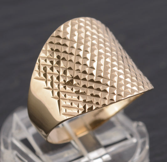 Vintage 9ct 375 Yellow Gold Wide Top Ring Diamond Cut Size T1/2 Unisex (C2769)