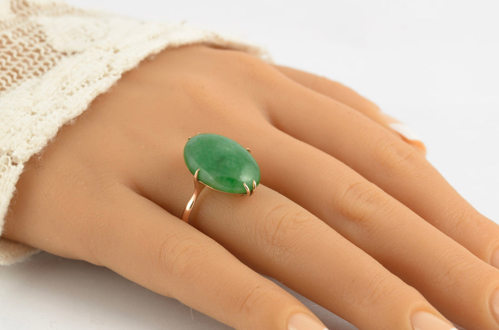 Vintage 14ct 585 Rose Gold Ring With Large 13.6 Carat Green Jade Cabochon (C2772)