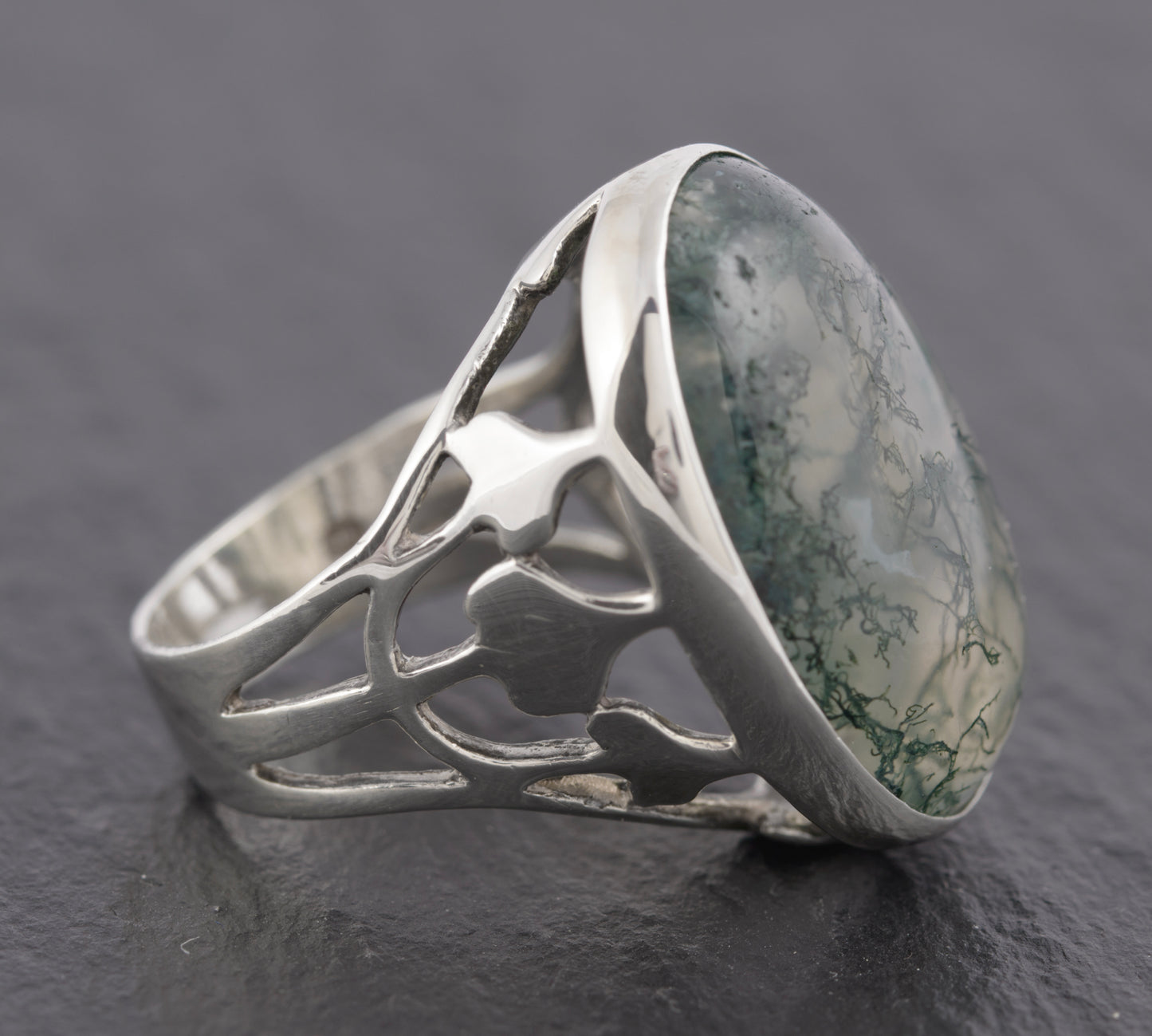 Vintage Sterling Silver & 16 Carat Huge Moss Agate Cabochon Statement Ring(C2779)