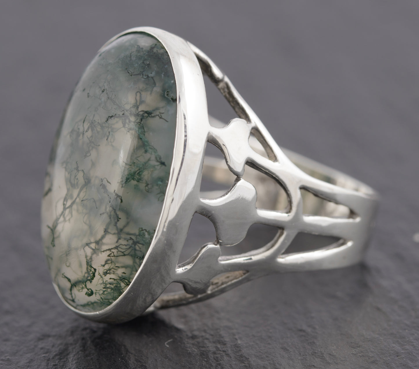 Vintage Sterling Silver & 16 Carat Huge Moss Agate Cabochon Statement Ring(C2779)
