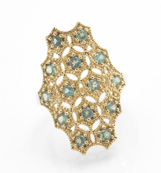 Stylish 9ct 375 Gold & Green Sapphire Set Dress Ring Shield Mesh Set Head (C2781)