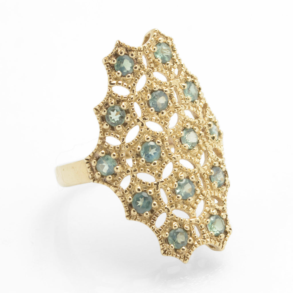 Stylish 9ct 375 Gold & Green Sapphire Set Dress Ring Shield Mesh Set Head (C2781)
