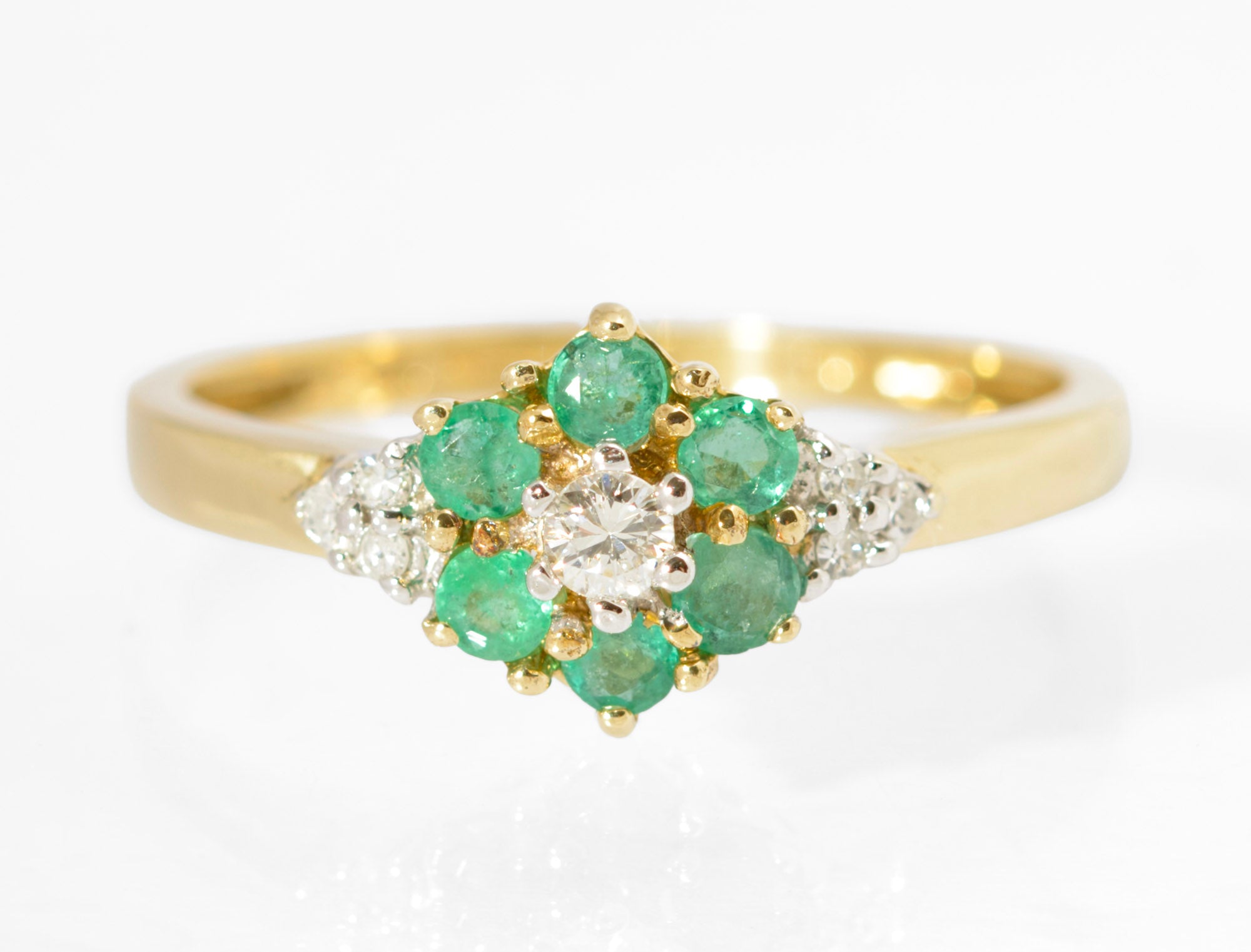 Vintage 9ct Gold Ring With Natural Diamonds & Emerald Halo Size Q1/2 Hallmarked (C2784)