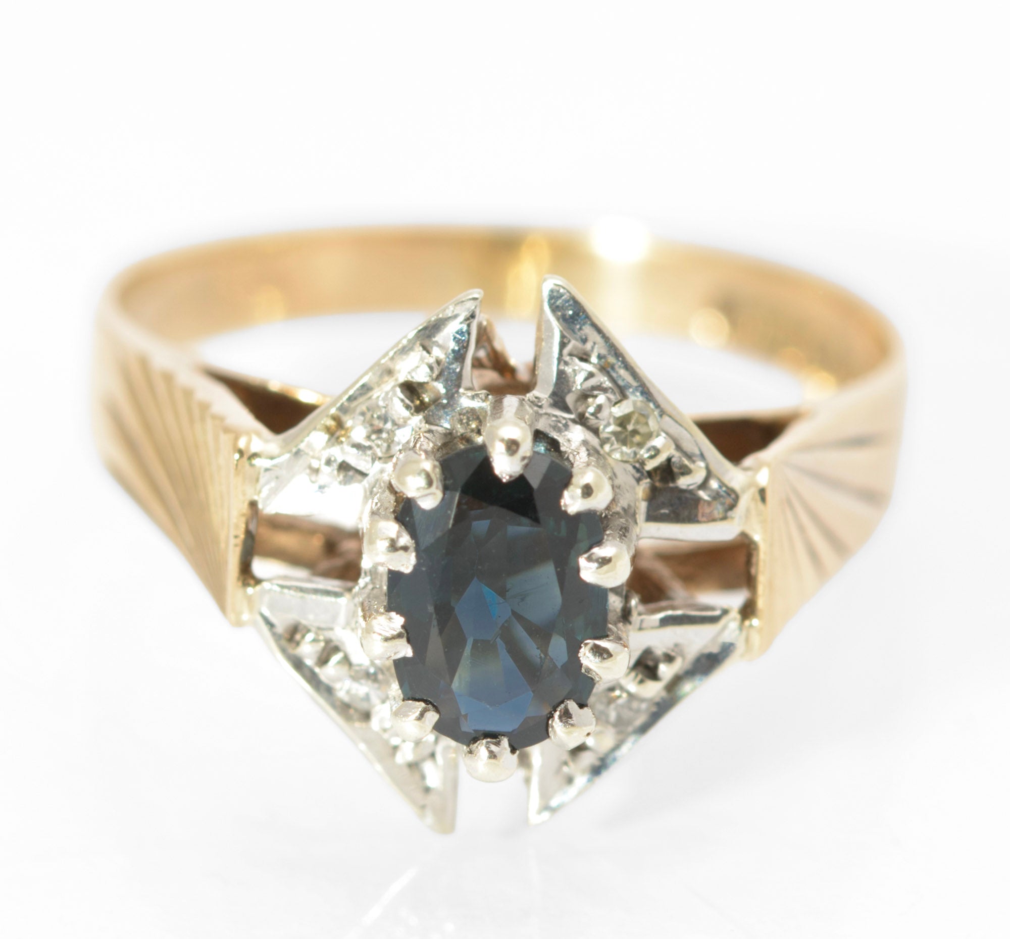 Vintage 9ct Gold Natural Sapphire & Diamond Shield Head Ring 1970's Size L1/2 (C2796)
