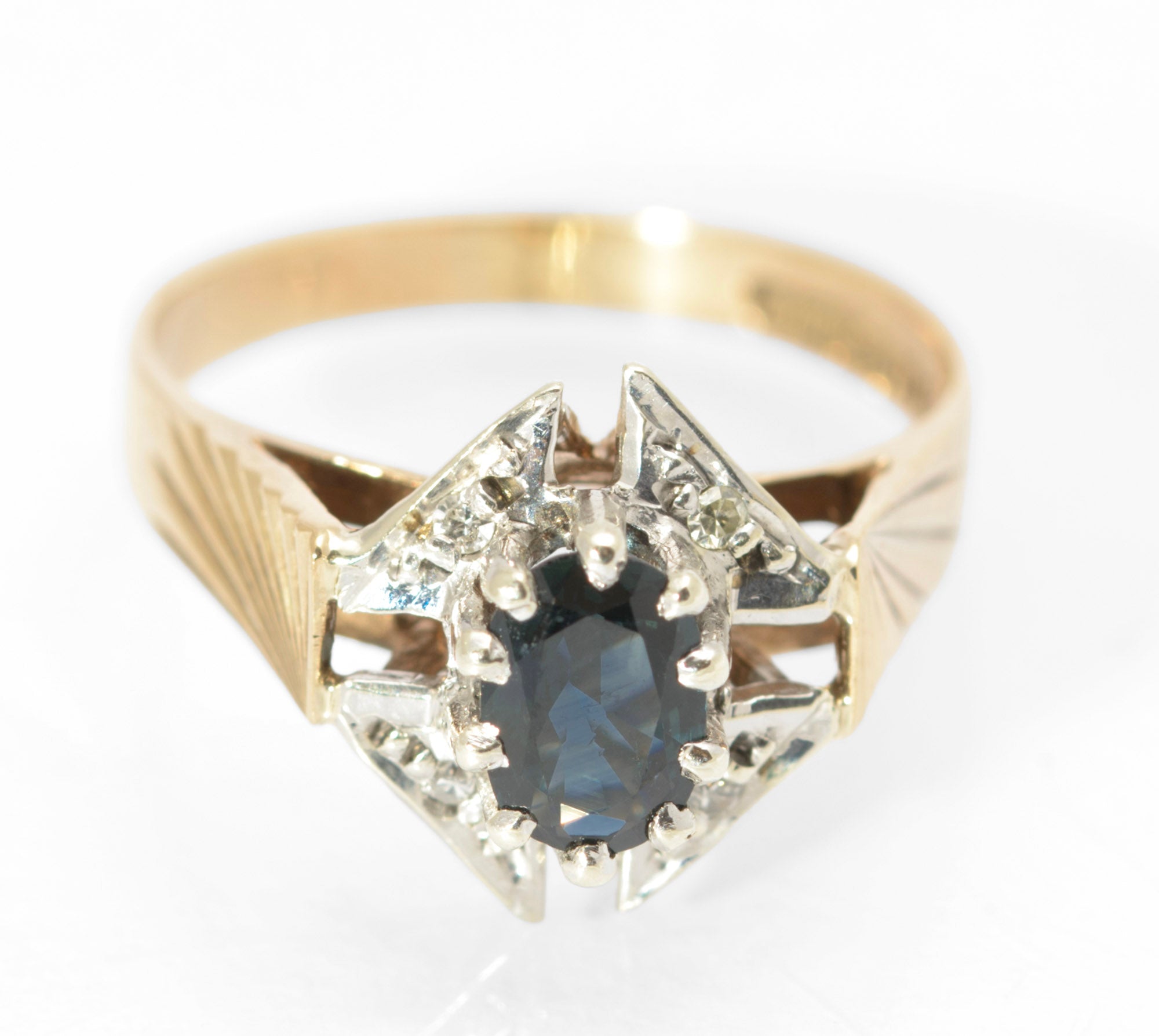Vintage 9ct Gold Natural Sapphire & Diamond Shield Head Ring 1970's Size L1/2 (C2796)
