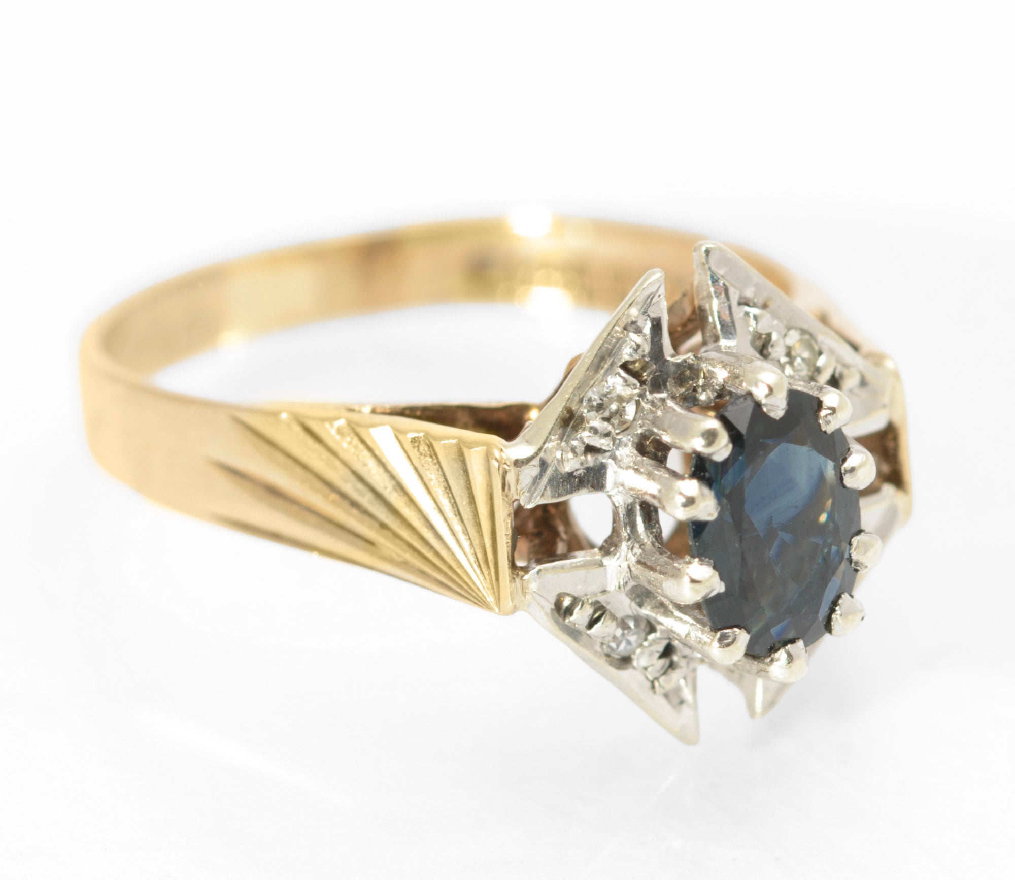 Vintage 9ct Gold Natural Sapphire & Diamond Shield Head Ring 1970's Size L1/2 (C2796)