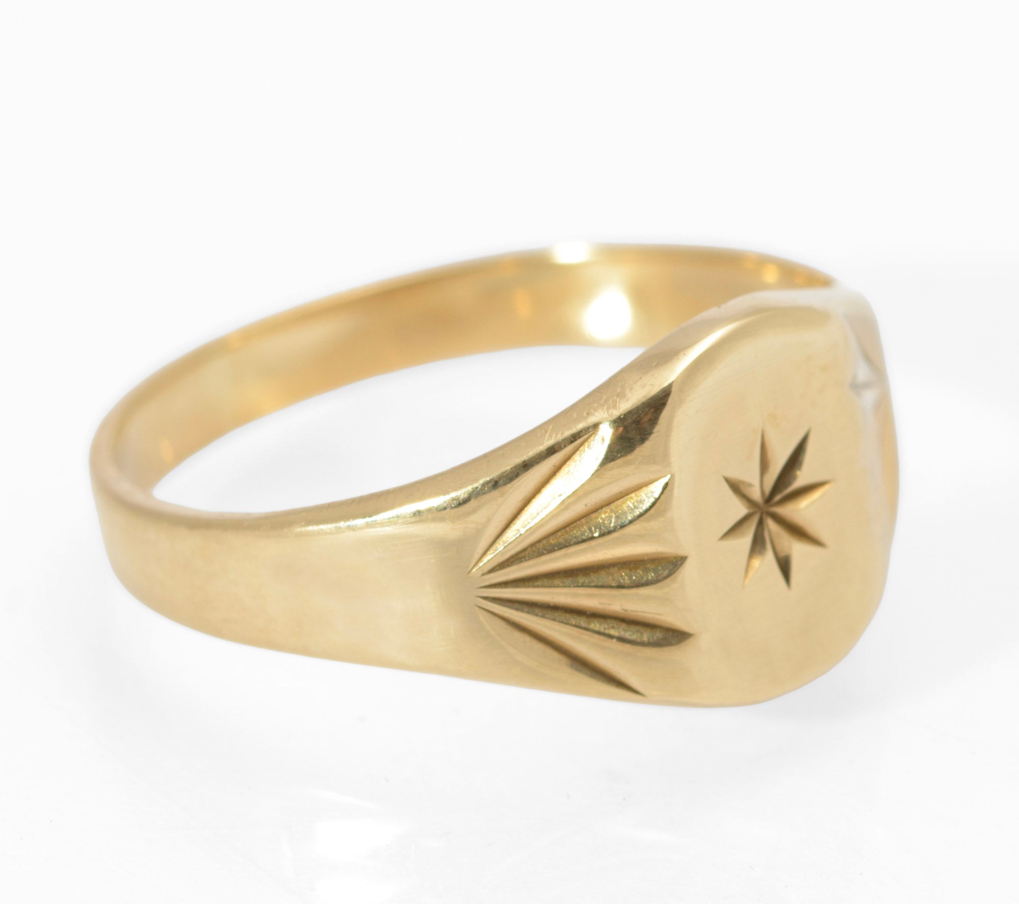 Vintage 9ct Gold Classic Signet Ring 1960's Radial Cut Shoulders Size N (C2798)