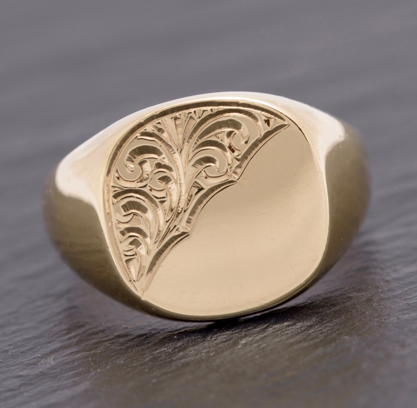Vintage 9ct Gold High Quality Signet Ring Birmingham Hallmark Size R1/2 (C2820)