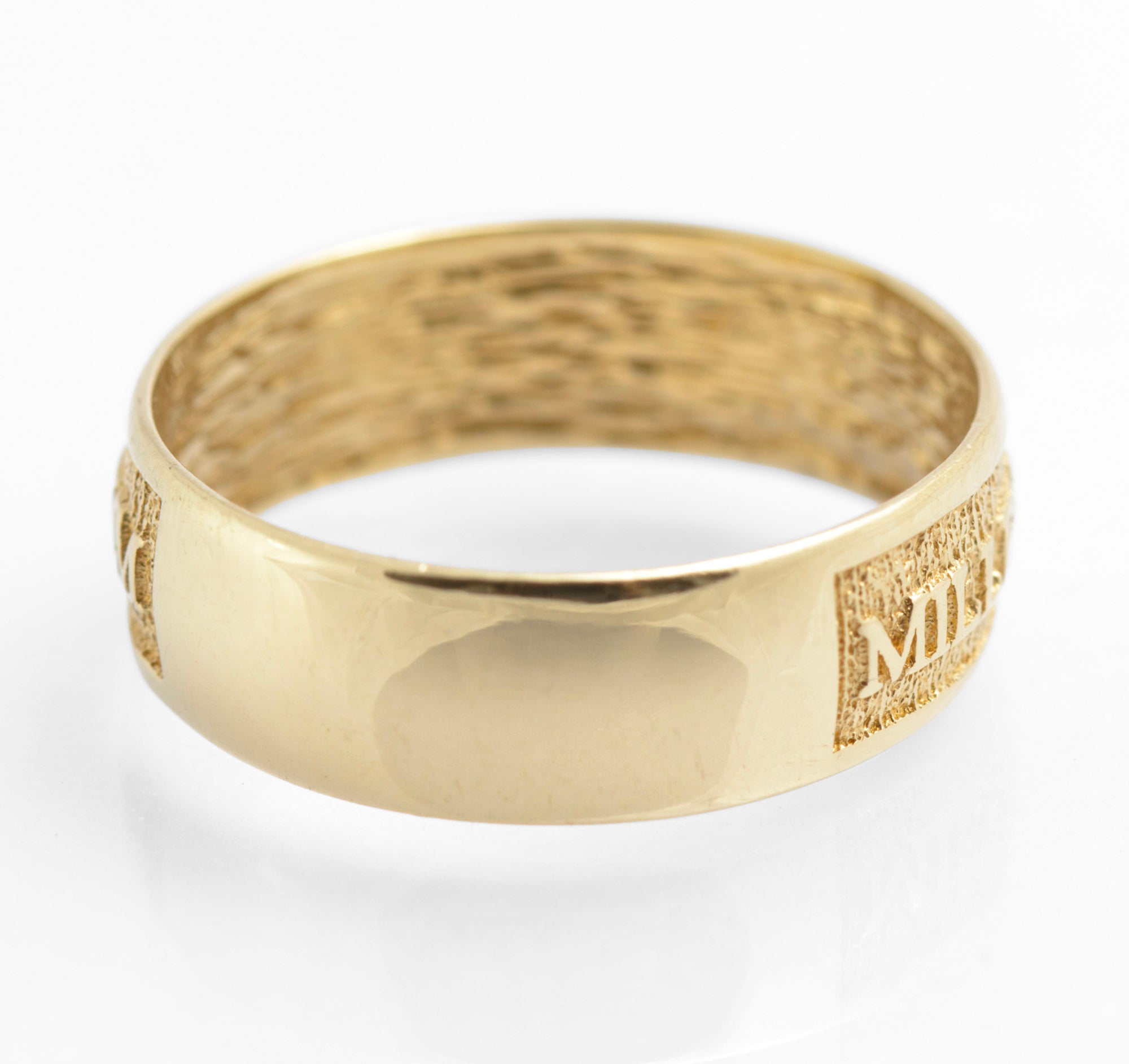 9ct Gold Millennium 2000 Celebration Band Ring London Hallmark Size R1/2 (C2824)