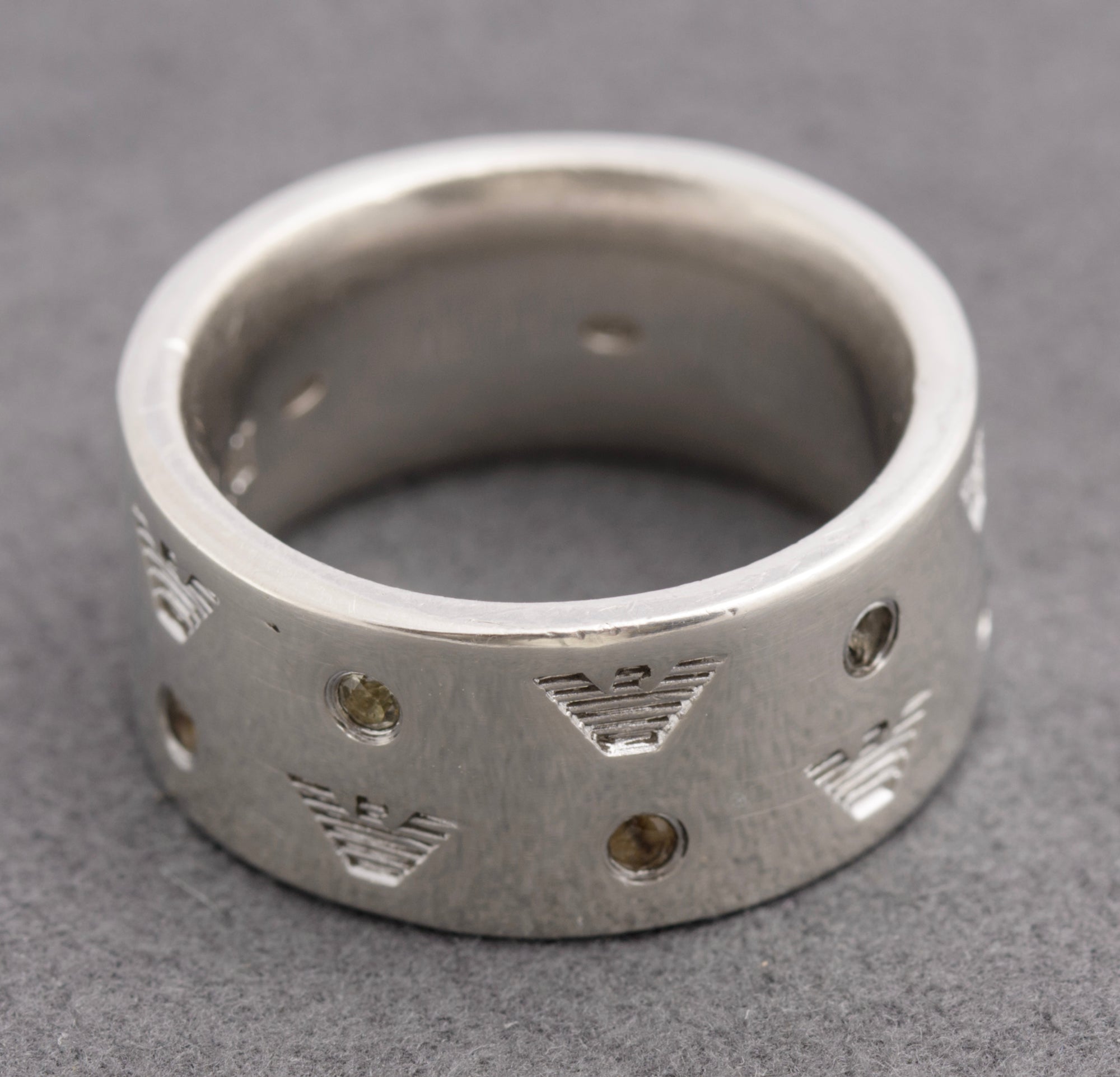 Vintage Emporio Armani Sterling Silver Eagle Head Logo Band Ring With Gems (C2825)