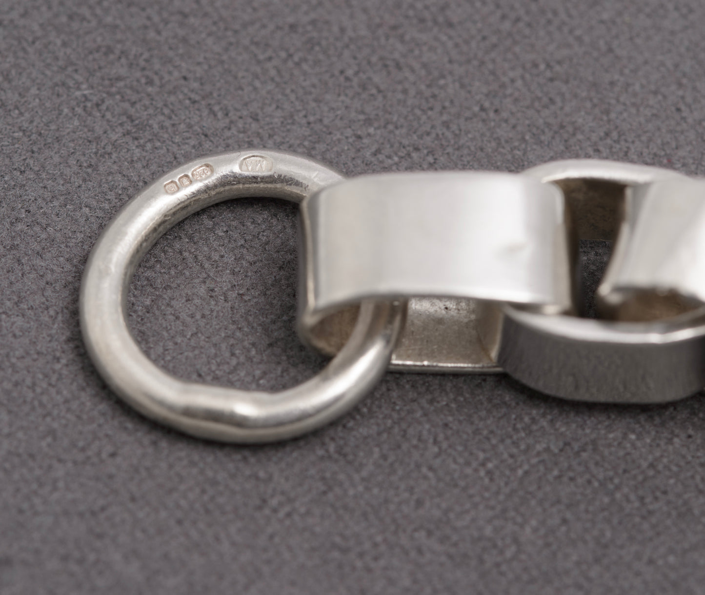 Heavy Sterling Silver Hand Forged Link Chunky Bracelet Hallmarked 2001 (C2835)