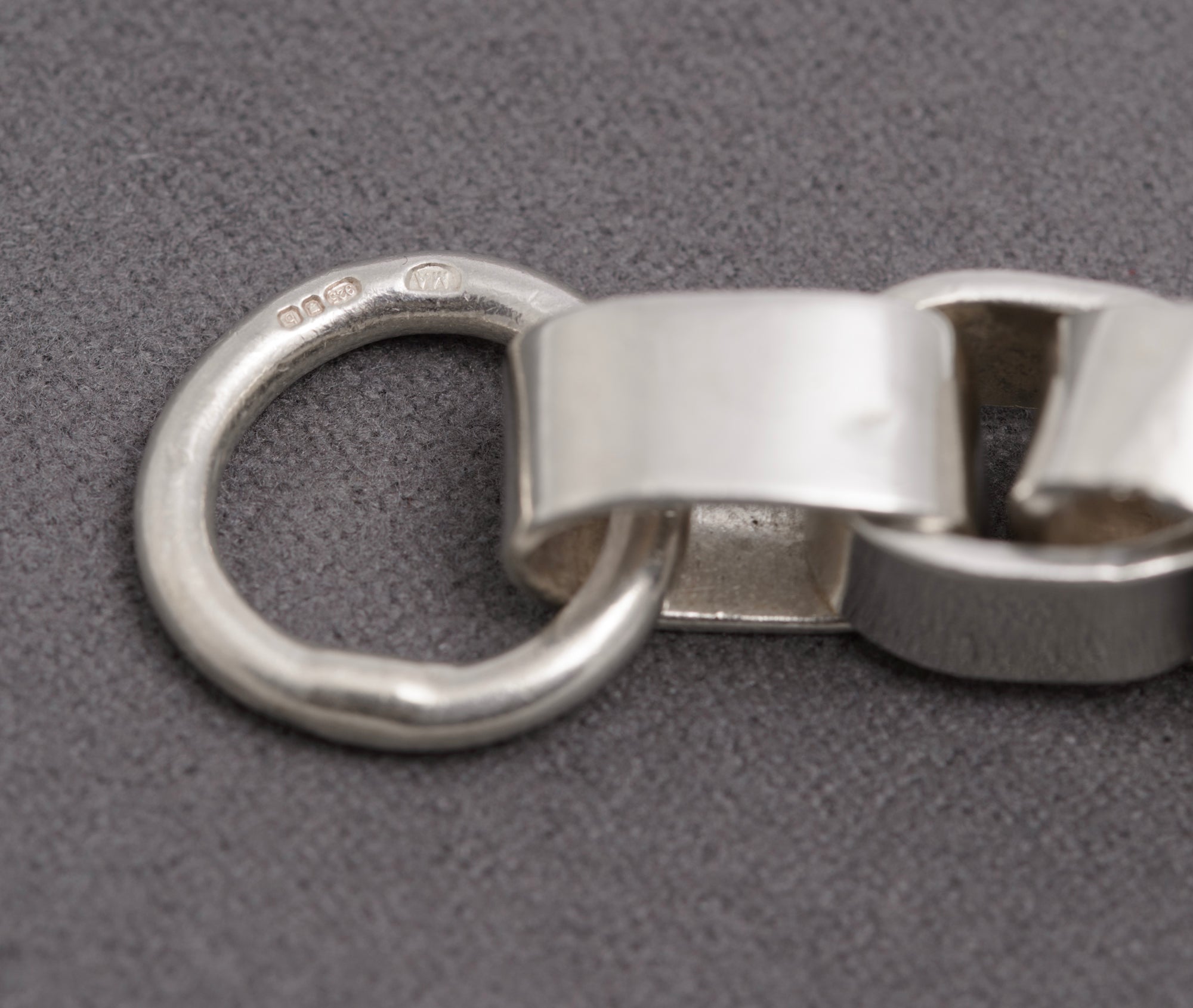 Heavy Sterling Silver Hand Forged Link Chunky Bracelet Hallmarked 2001 (C2835)