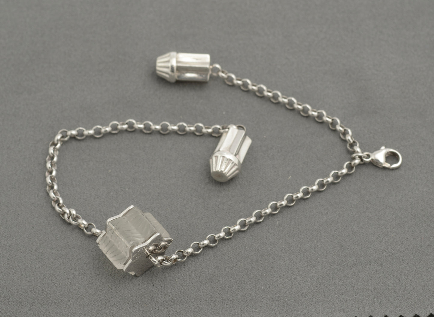 Lalique Glass & Sterling Silver Rare Astrid Star Designer Bracelet - Boxed (C2839)
