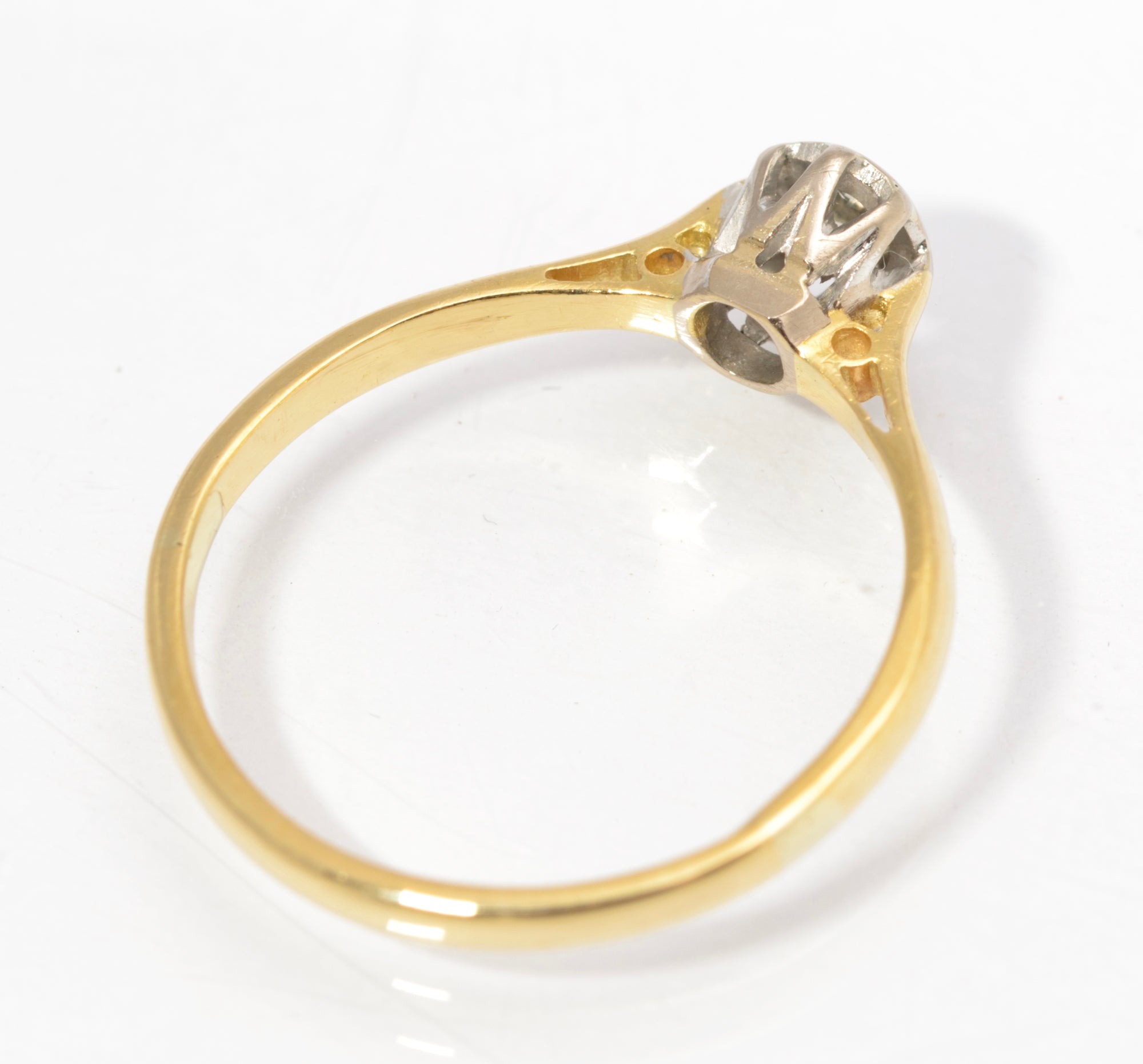 Vintage 18ct Gold & Natural 3.3mm Diamond Solitaire Ring UK Size P (C2845)